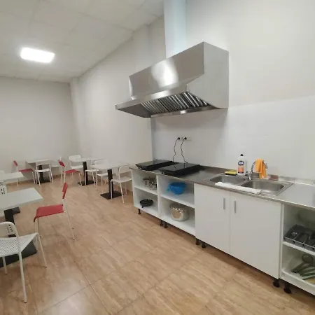 بيت شباب Coton نيغريرا